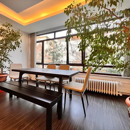A Luxury Apt 170 M2 3 Bedroom 2 Bathroom At Bestekar Avenue At The Heart Of