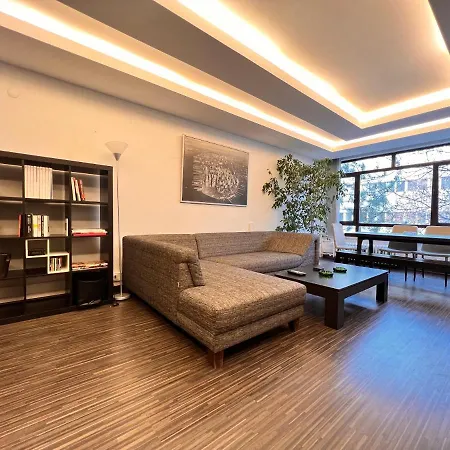 Apartment A Luxury Apt 170 M2 3 Bedroom 2 Bathroom At Bestekar Avenue At The Heart Of Ankara