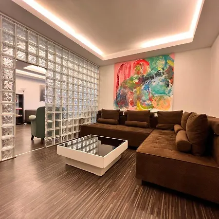 Apartment A Luxury Apt 170 M2 3 Bedroom 2 Bathroom At Bestekar Avenue At The Heart Of