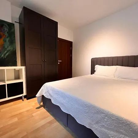 A Luxury Apt 170 M2 3 Bedroom 2 Bathroom At Bestekar Avenue At The Heart Of Apartment *